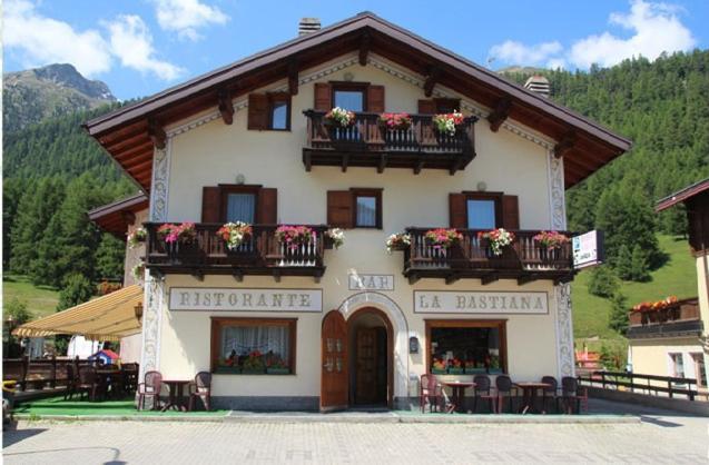 La Bastiana Apartments Livigno Exteriör bild